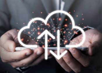 The Benefits of Using Cloud Hosting versus Traditional Hosting Options